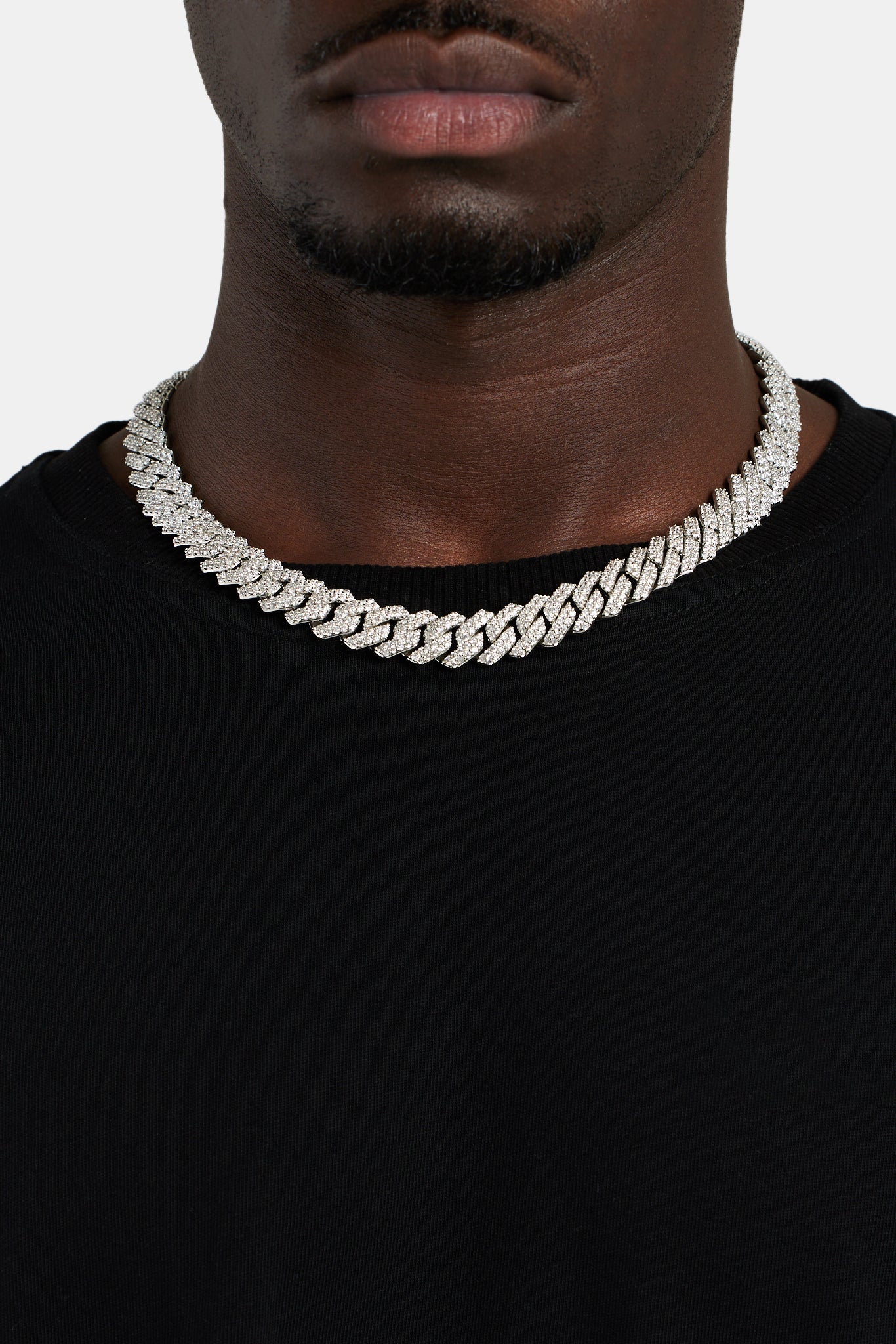 Male model wearing the 14mm prong cuban chain
